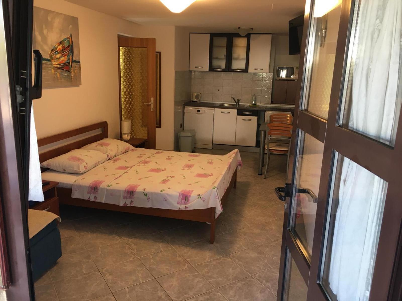 Apartments Biserka プナト 部屋 写真